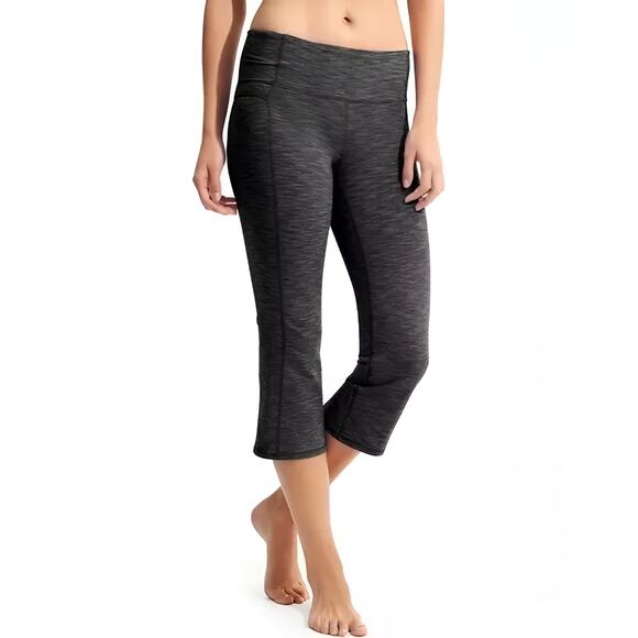 Athleta Energy Power Up Spacedye Cropped Capri Yoga Pants Black Gray Size Small - Picture 1 of 6